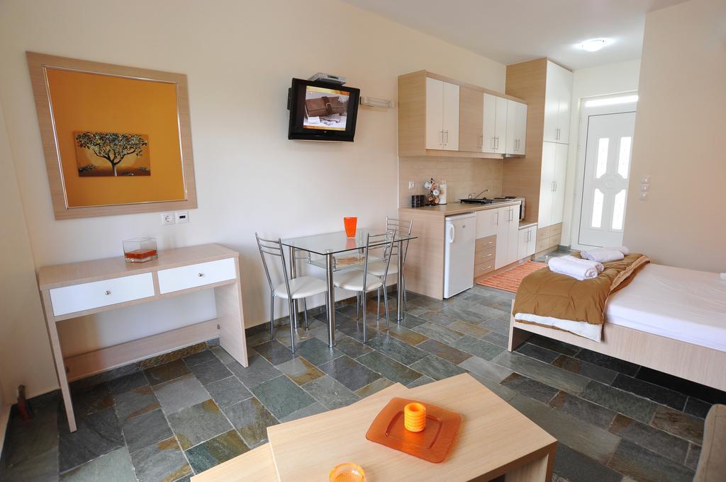 To Livadi Apartment Lefkogeia Ngoại thất bức ảnh